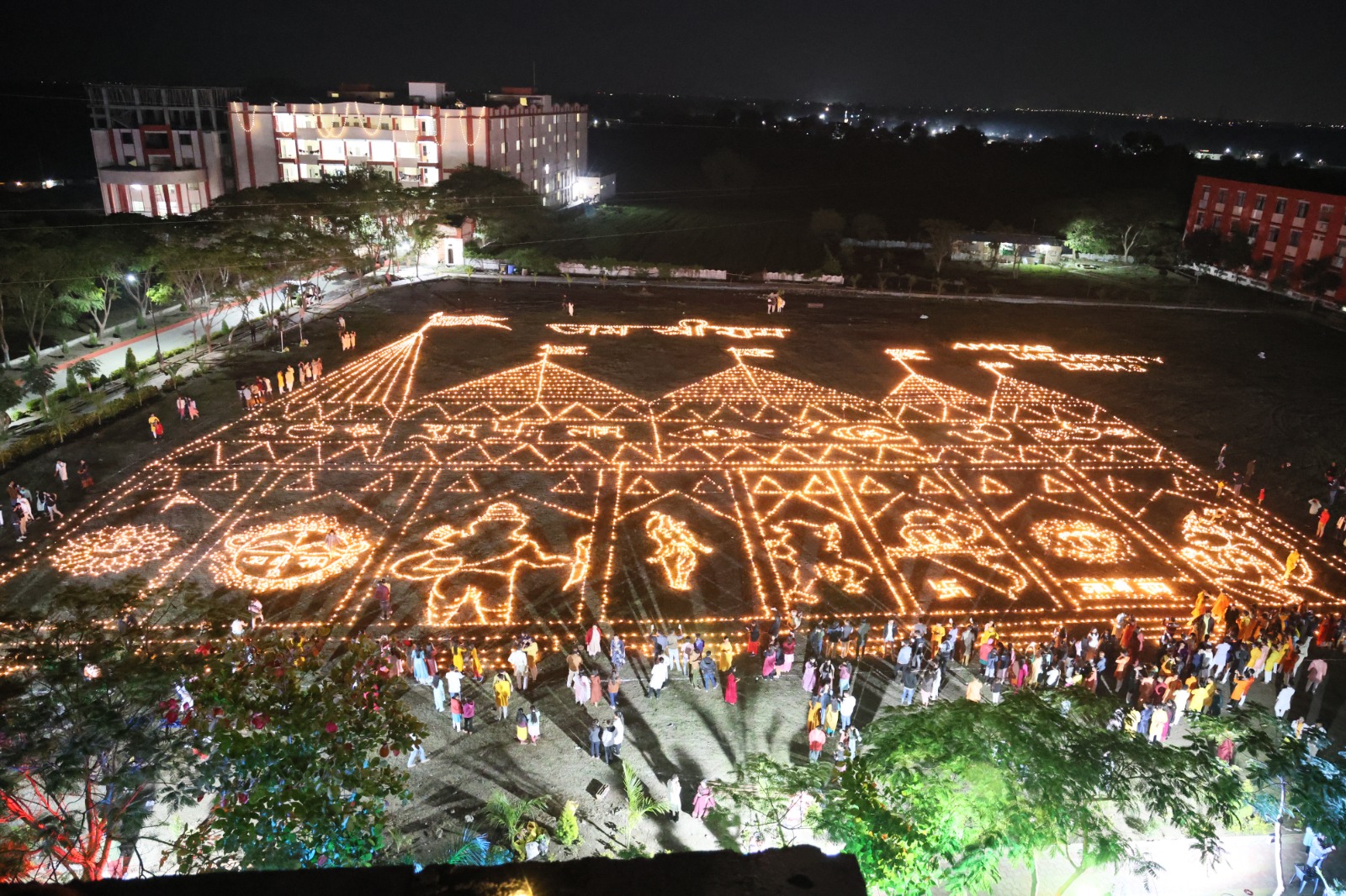 रामोत्सव: अमलतास विश्वविद्यालय में 1 लाख दीयों से बनाया भव्य श्रीराम मंदिर