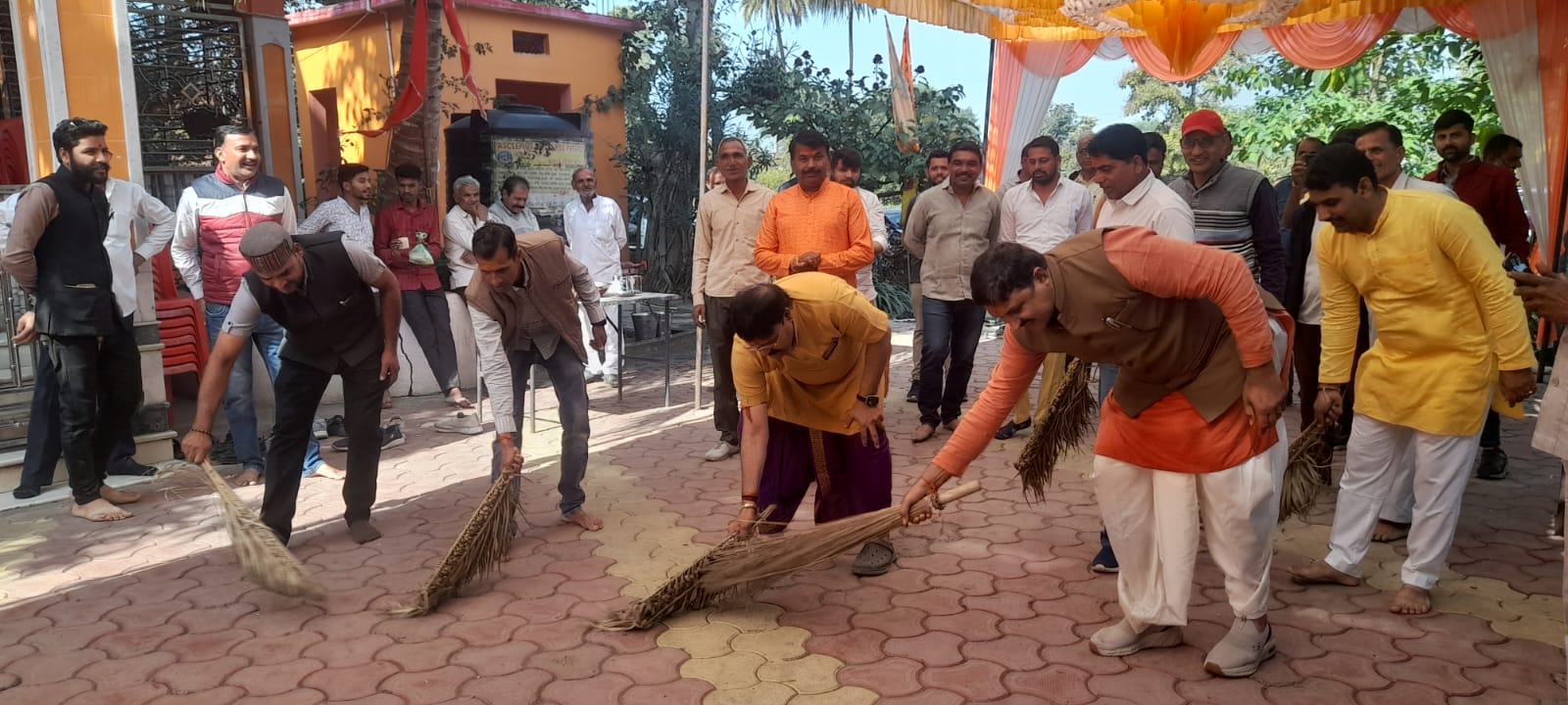 राम हमारे आराध्य देव हैं, उनका स्वागत हम सभी देवस्थानों की सफाई करके करें – खंडेलवाल