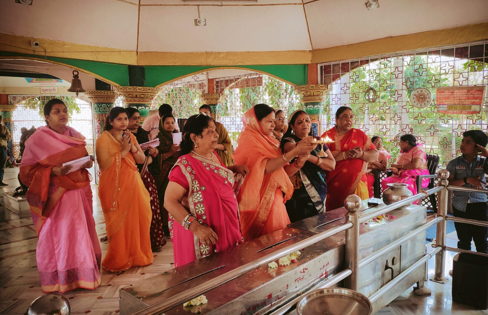 Dewas मां कैलादेवी मंदिर में हुआ मंगल पाठ