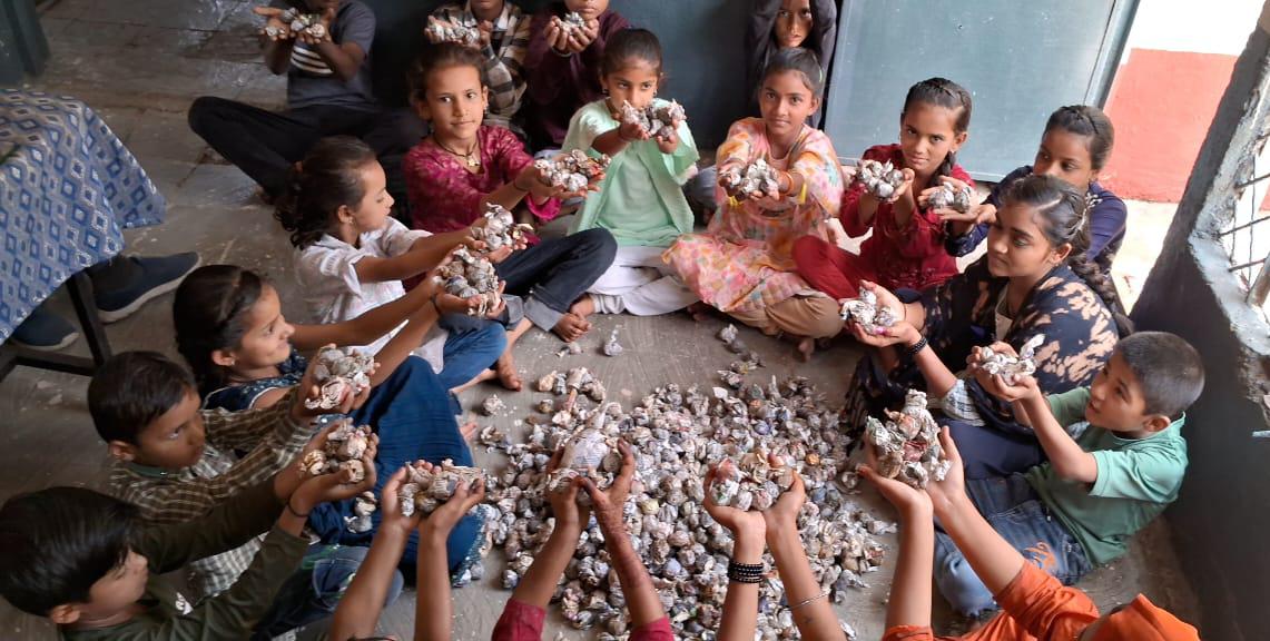 संस्था महात्मा मध्यप्रदेश का अभियान, 1 लाख 8 हजार सीडबॉल प्रकृति को अर्पण करेंगे नन्हे हाथ