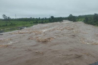 लगातार बारिश से नदी-नाले उफान पर