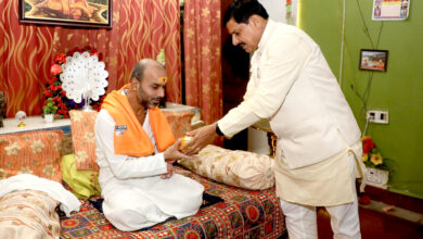 Sant Dada guru