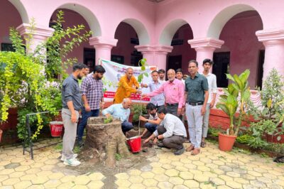 स्वच्छता ही सेवा पखवाड़ा के अंतर्गत विद्यार्थियों ने श्रमदान कर किया पौधारोपण