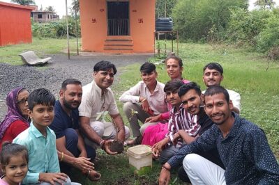 वैदिक जागृति ज्ञानपीठ के भक्तों ने मंदिर परिसर में किया पौधारोपण