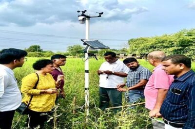 किसान स्थापित कर रहे हैं अपने खेतों में मिनी मौसम केंद्र