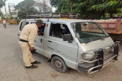 आरटीओ ने तीन स्कूली वाहनों को किया जब्त