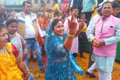 ऐतिहासिक कलश यात्रा के साथ शुरू हुई श्रीमद भागवत कथा