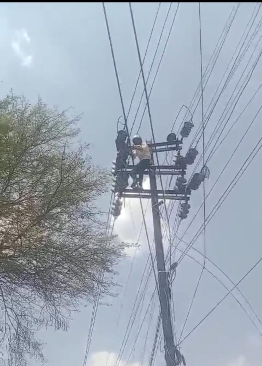 बिजलीकर्मी