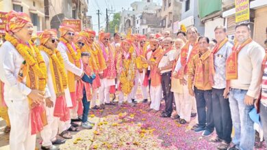 देवास में महावीर जयंती