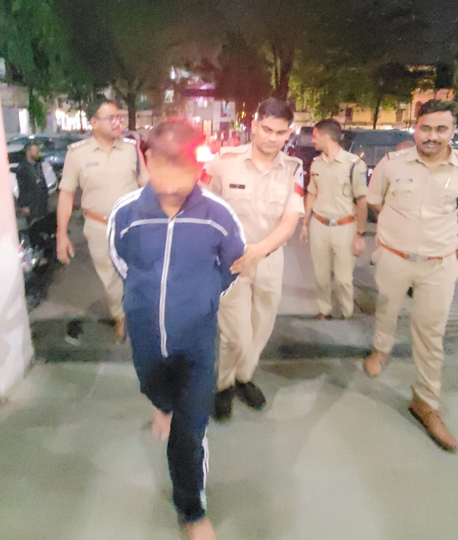 Fake crpf officer arrest