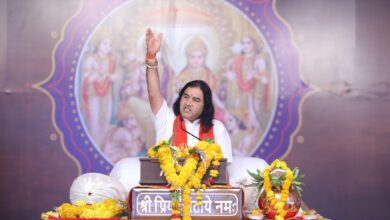 मध्य प्रदेश में कथा वाचन करते हुए देवकीनंदन ठाकुर जी महाराज