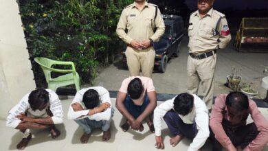 Dewas police arrested gamblers during raid near Tejaji temple Sannod