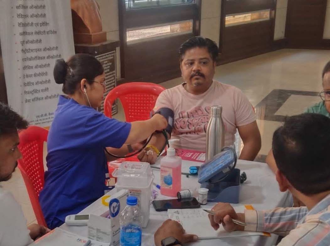 Employees undergoing health checkup at free medical camp in Dewas Municipal Corporation