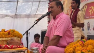 काकड़दा गांव में श्री राम कथा का वाचन करते हुए श्री राम जाने महाराज