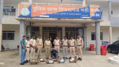 खेतों में से पनडुब्बी मोटर चुराने वाला पुलिस की गिरफ्त में।