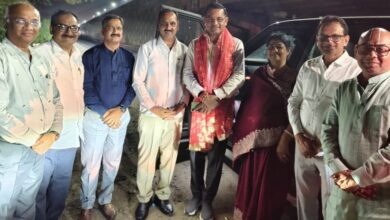 देवास में स्वागत समारोह के दौरान संबोधित करते अखिल भारतीय माहेश्वरी महासभा के अध्यक्ष संदीप काबरा