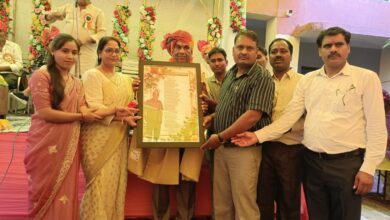 पटाड़िया गांव में सेवानिवृत्त प्रभारी प्राचार्य गंगाराम मालवीय का सम्मान